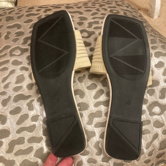 Beige Sandals. Size 7.5 - Picture 5 of 9